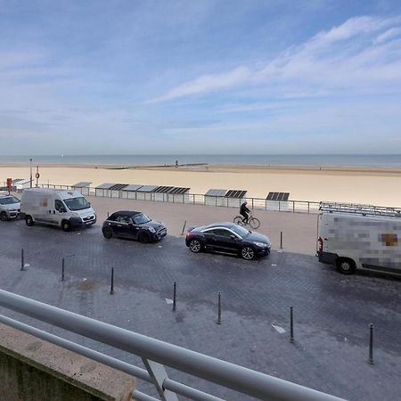 Awesome Apartment In Oostende With House Sea View Εξωτερικό φωτογραφία